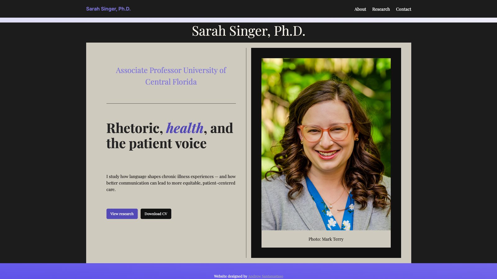 The homepage of sarahannsinger.com: a dark editorial layout with the heading Rhetoric, health, and the patient voice beside a portrait of Sarah Singer.
